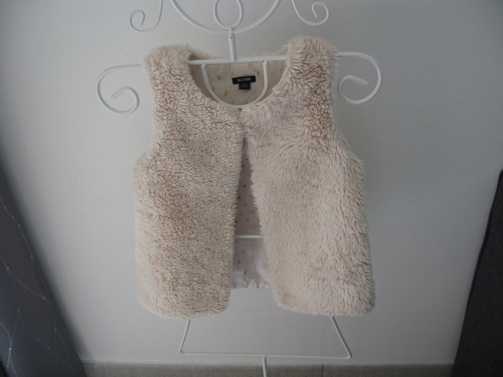 Gilet sans manches fausse fourrure beige Kiabi - 3 ans (90-97 cm)